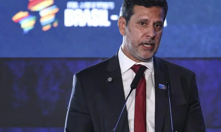 MEC: queda do analfabetismo no Brasil é ligada a políticas na educação