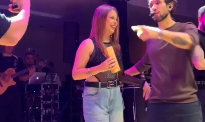 Noite inesquecível agita Monte Carmelo com show do Grupo Chocolate