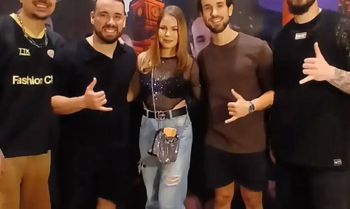 Noite inesquecível agita Monte Carmelo com show do Grupo Chocolate