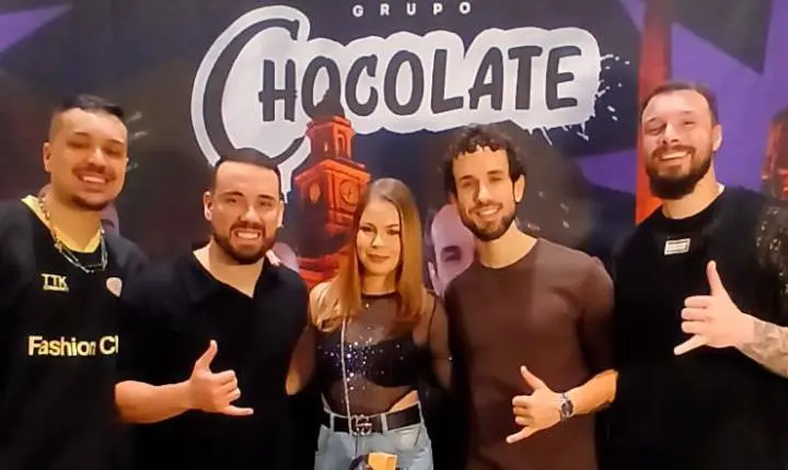 Noite inesquecível agita Monte Carmelo com show do Grupo Chocolate