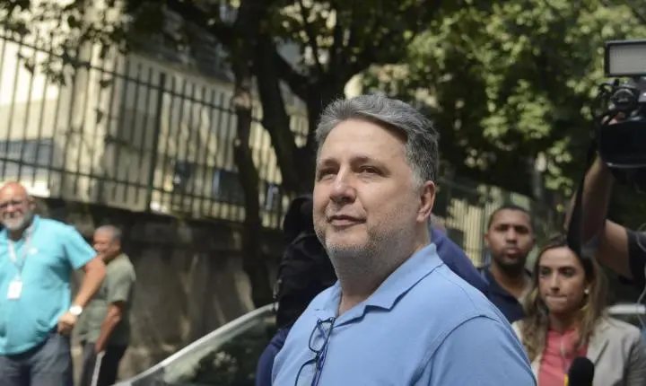 TSE anula votos de Garotinho, e Ruas vence governo do Rio no 1º turno 